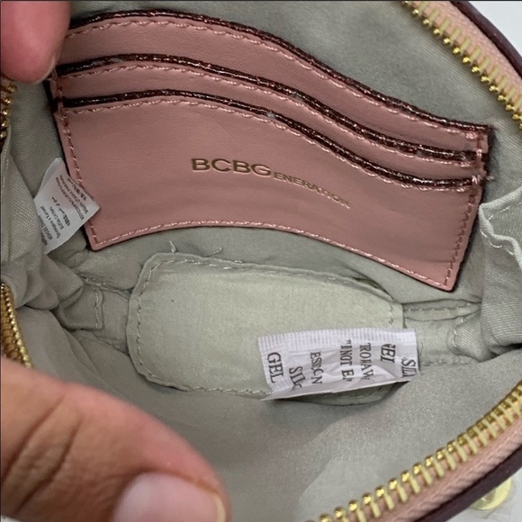 BCBG generation small clutch round wristlet pink - Picture 7 of 8